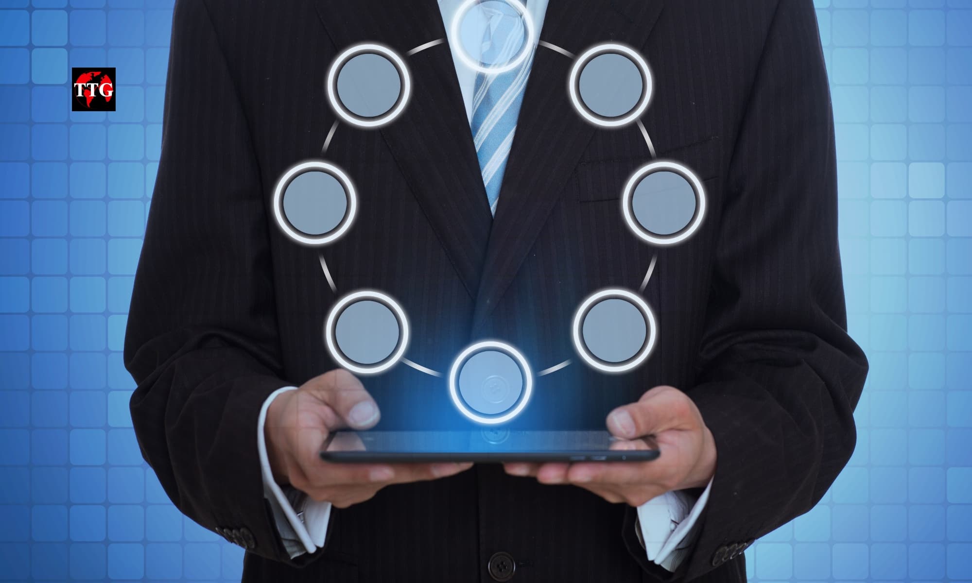 How AI Is Flattening the Corporate Org Chart