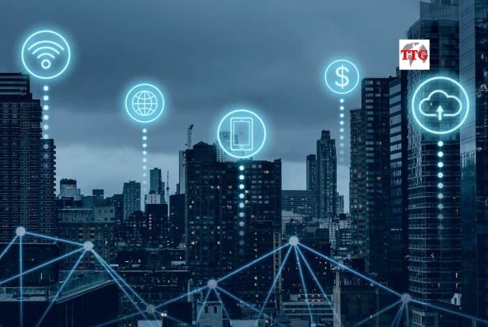 The Development of Corporate Leadership Change in the Digital Era