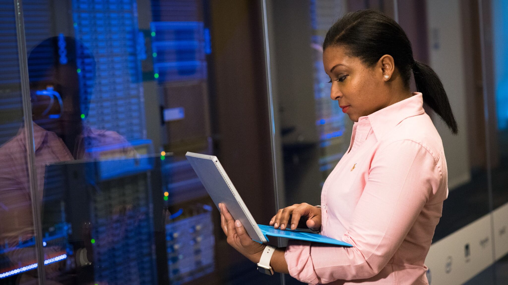 Using AI: Revolutionizing the Workplace to Increase Productivity