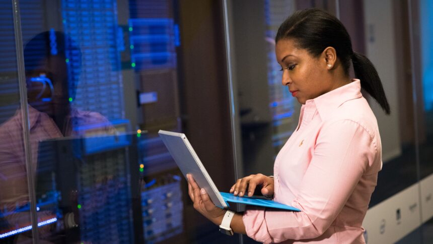 Using AI: Revolutionizing the Workplace to Increase Productivity