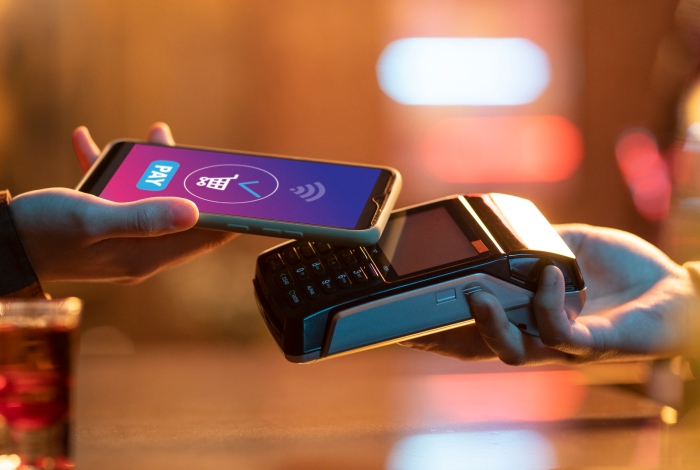 Netflix: Company Background, Business Model Evolution & Success Story